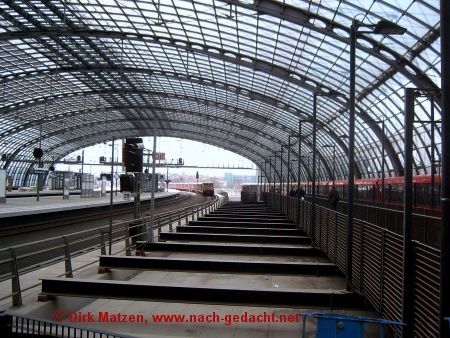 Berlin Hauptbahnhof - S-Bahn-Betrieb w�hrend der Bauphase