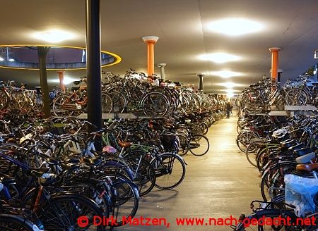 Groningen, Fahrrad-Parkhaus