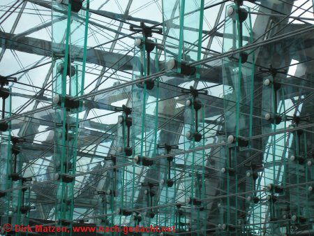 Berlin Hauptbahnhof - Konstruktionsdetail, Glas und Stahl