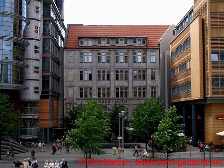 Potsdamer Platz, Weinhaus Huth