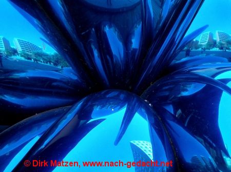 Potsdamer Platz, Jeff Koons Skulptur