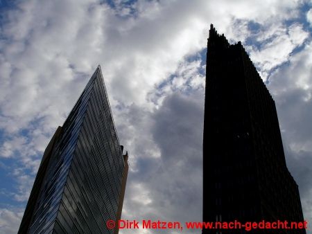 Potsdamer Platz, Kollhoff-Tower und Daimler-Spitze