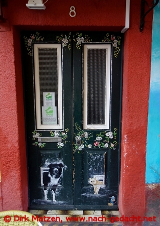 Funchal, Largo do Corpo Santo 8, bemalte Tr