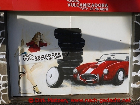 Funchal, Rua Don Carlos I 44, bemaltes Tor