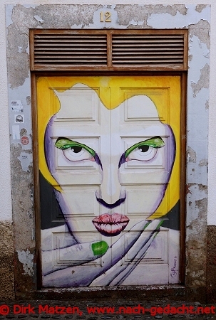 Funchal, Rua dos Barreiros 12, bemalte Tr