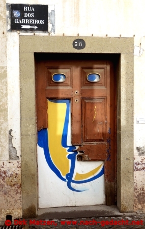 Funchal, Rua dos Barreiros 38, bemalte Tr
