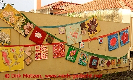 Funchal, Rua Santa Maria 236-238, Bilder an Wand, teil2