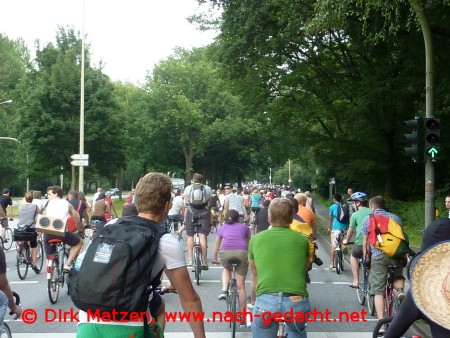 Critical Mass Hamburg Juli 2012, über 1000 Radler