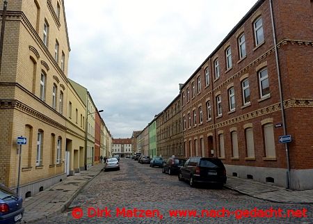 Stafurt, Strae
