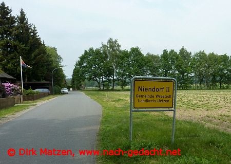 Ortseinfahrt Niendorf II