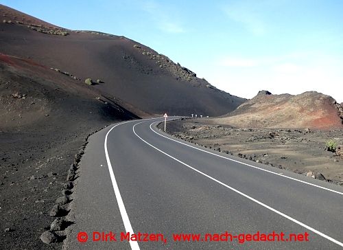 Lanzarote, Strasse im Nationpark