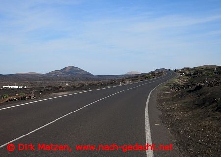 Lanzarote, Strasse durch la Geria