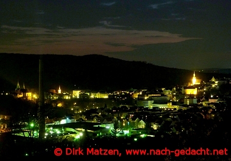 Blick auf Arnsberg nachts
