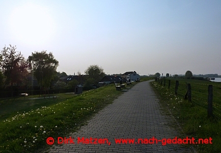 Bimmen Rheinradweg