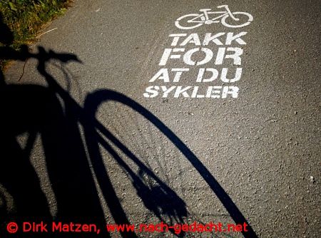 Beschriftung Radweg Danke