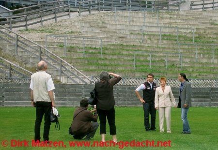 Vizeprsidentin Patra Pau im Skistadion in Oberstdorf