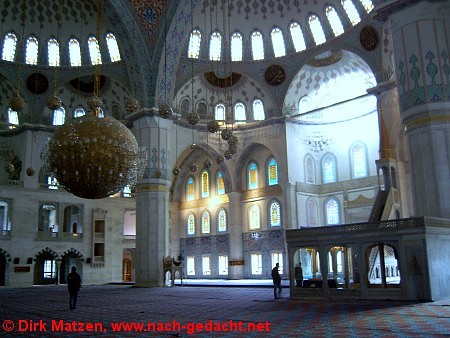 Ankara, Innenansicht der Moschee in Kocatepe