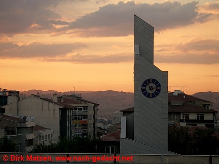 Ankara, Abendstimmung vor der grossen Moschee