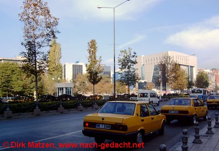 Ankara, Atatürk Boulevard