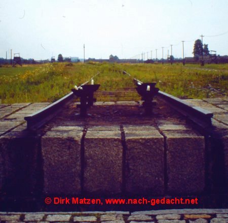 KZ Auschwitz-Birkenau, Ende der Bahngleise in Birkenau