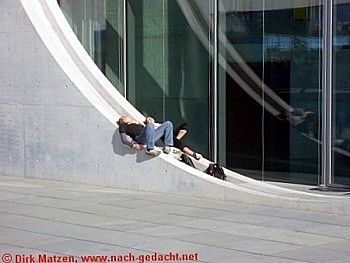 Berlin, Pause am Marie-Elisasabeth-Lders-Haus