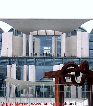 Berlin, Bundeskanzleramt im Winter