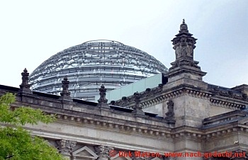 Berlin Regierungsviertel - Reichstagskuppel