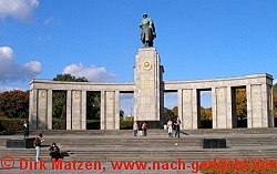 Das sowjetisches Ehrenmal an der Strasse des 17. Juni