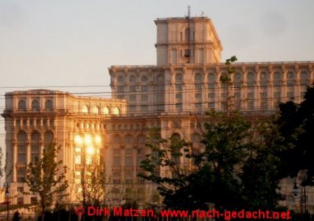Bukarest, Parlamentspalast
