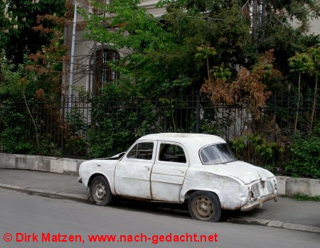 Bukarest, verfallenes Auto