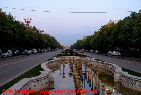 Bukarest, Bulevardul Unirii