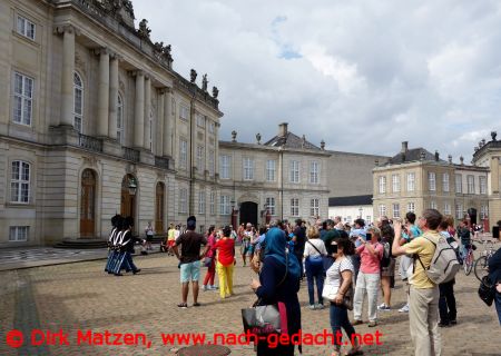 Kopenhagen, Wachwechsel am Schloss Amalienborg