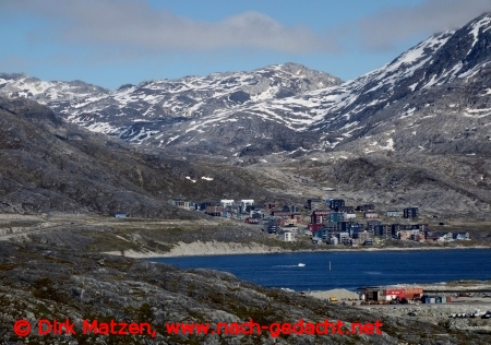 Nuuk, Blick nach Qinngorput