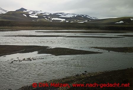 Island, eine Flussdurchquerung steht an