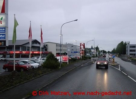 Island, Durchfahrt durch Selfoss
