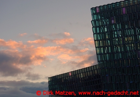 Reykjavik, Abendstimmung bei Harpa