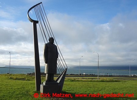 Reykjavik, Statue von Magnús Tómasson