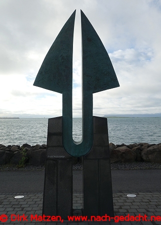 Reykjavik, Statue Partnership