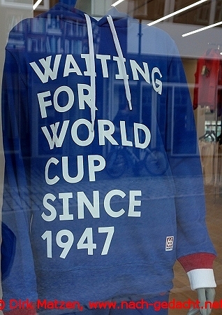 Reykjavik, Shirt Waiting für World Cup