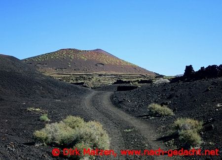 Lanzarote, Feldweg neben dem Nationalpark