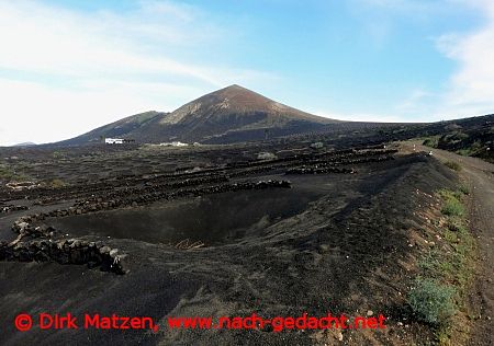 Lanzarote, der Montaa de Guardilama aus der Ferne