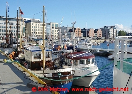Bodø, Hafenpromenade