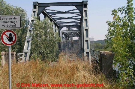 gesperrte Oder-Brcke bei Bienenwerder