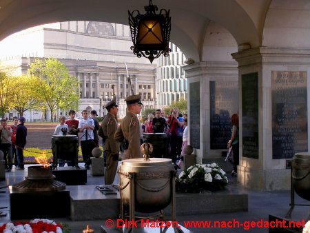 Warschau, Grabmal des Unbekannten Soldaten 2009
