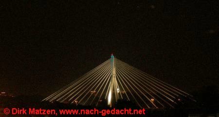 Warschau, Świętokrzyskia-Brücke bei Nacht