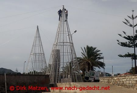 Vorbereitung der Weihnachtsbeleuchtung in Vila Baleira, Porto Santo