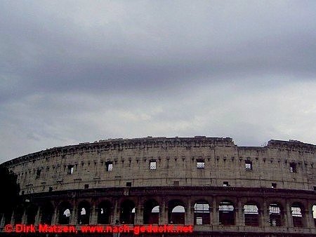 Rom, Wolken über dem Kolosseum