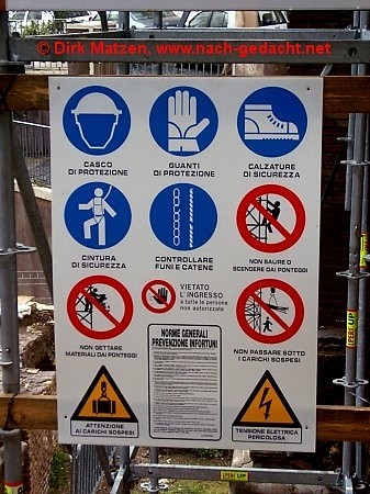 Rom, Sicherheits-Schild an Baustelle