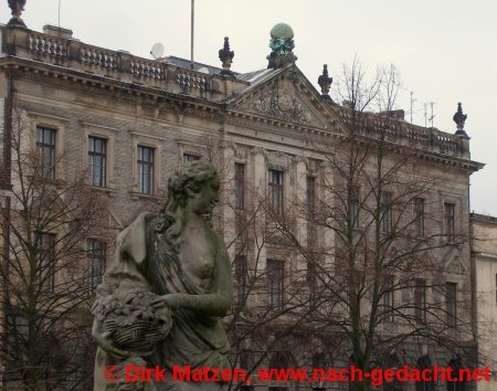 Szczecin / Stettin: Palais unter dem Globus