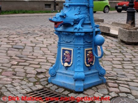 Szczecin / Stettin: Brunnen auf dem Heumarkt